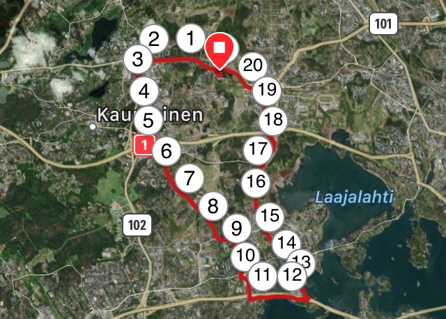 Kuva, jossa puolimaratonin mittainen lenkki piirretty kartalle.