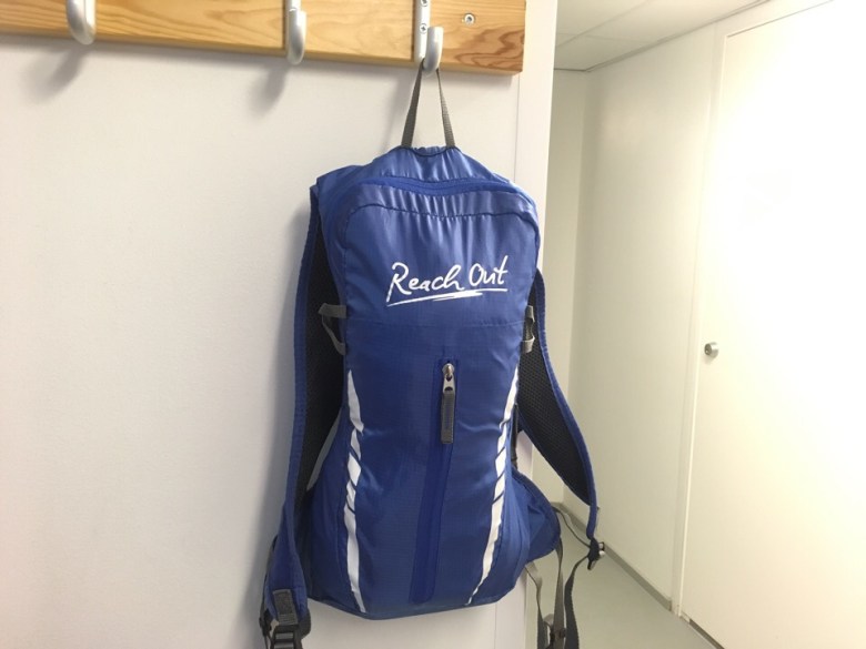 Kuva, jossa juoksureppu.