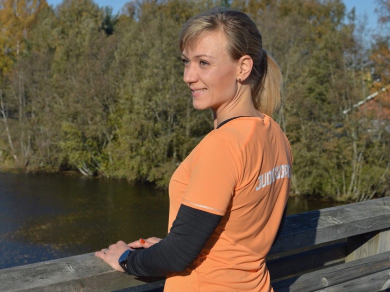 Kuva, jossa puusilta ja joki.