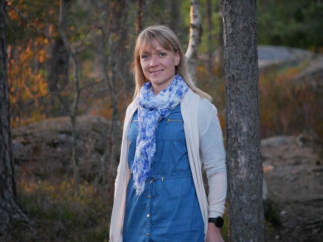 Kuva, jossa kallioinen metsa