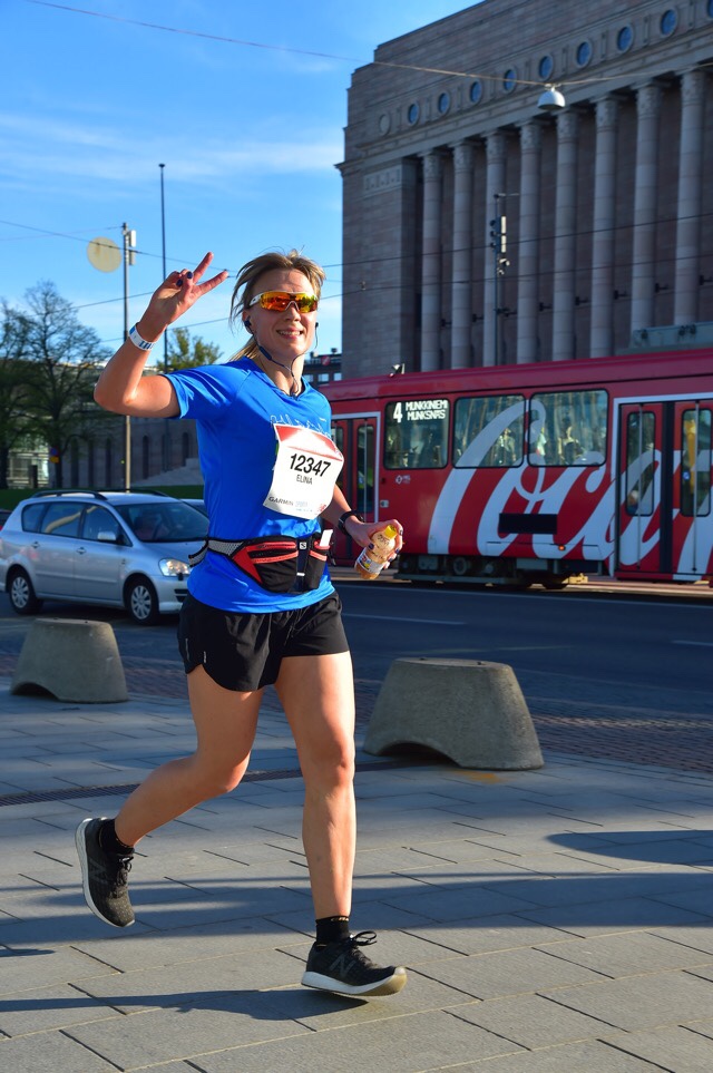 Kuva, jossa eduskuntatalo.