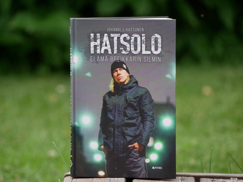 Kuva, jossa hatsolo kirjan kannessa