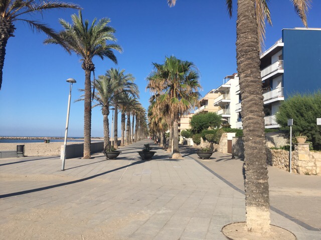 Kuva, jossa rantakatu Cubelles