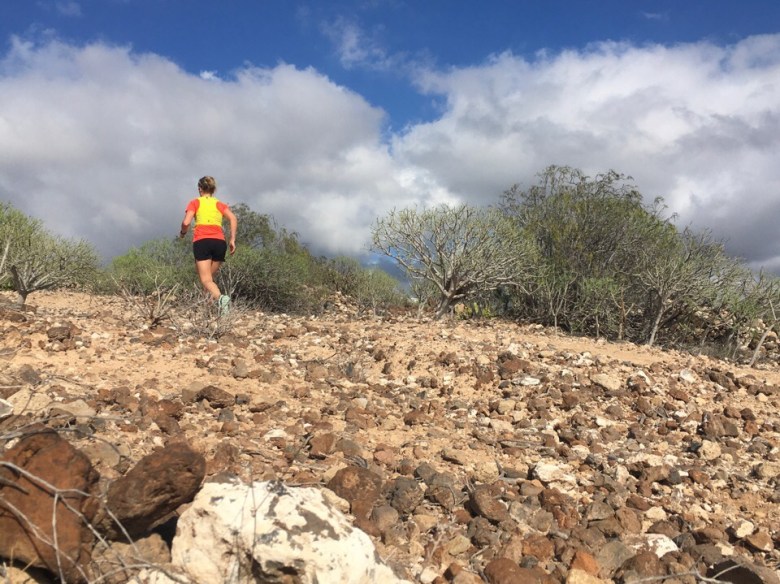 polkujuoksija teneriffalla juomaliivi salomon