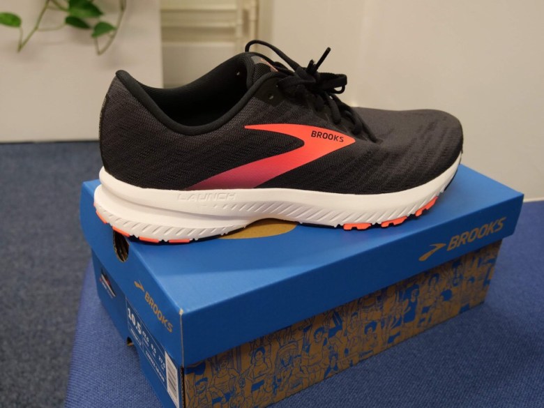 brooks lenkkarit maratonille