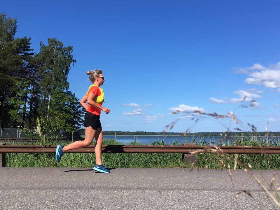 juomaliivi keltainen salomon adv skin 5 set