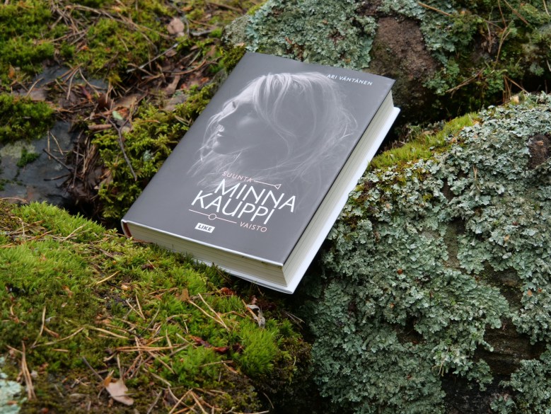 kirja kiven kolossa