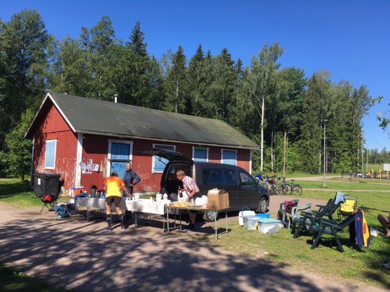 juomapiste paloheinamaraton