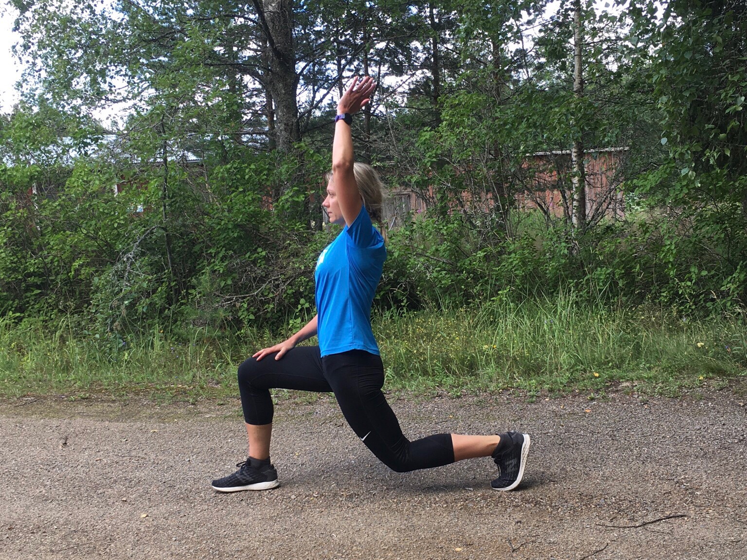 lonkankoukistajan dynaaminen venytys