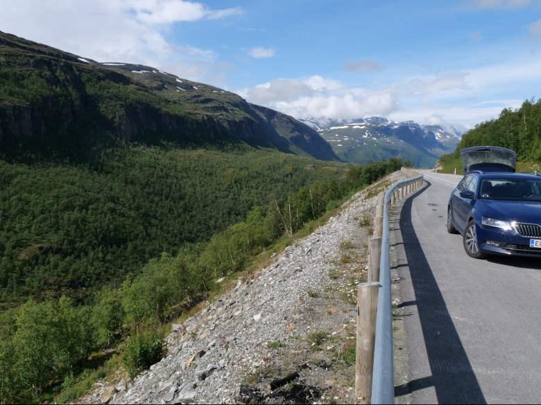 autolla pohjois norjaan