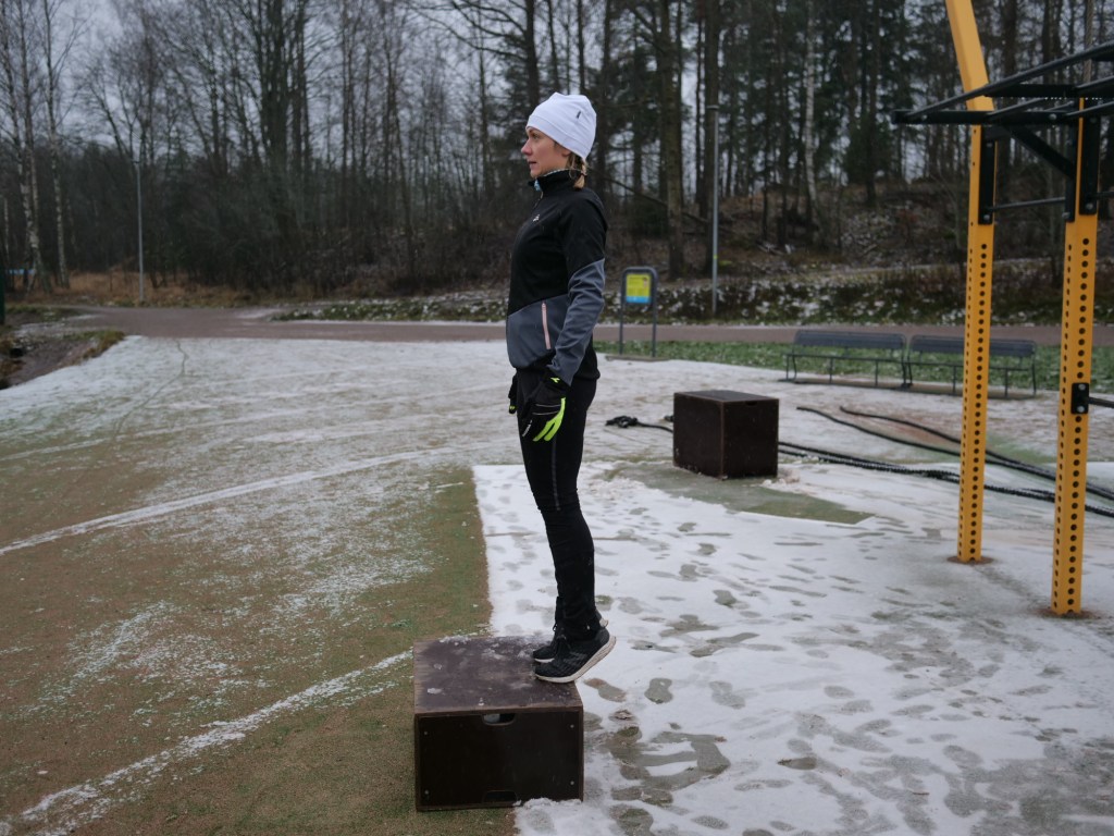 pohkeita vahvistava liike juoksijalle