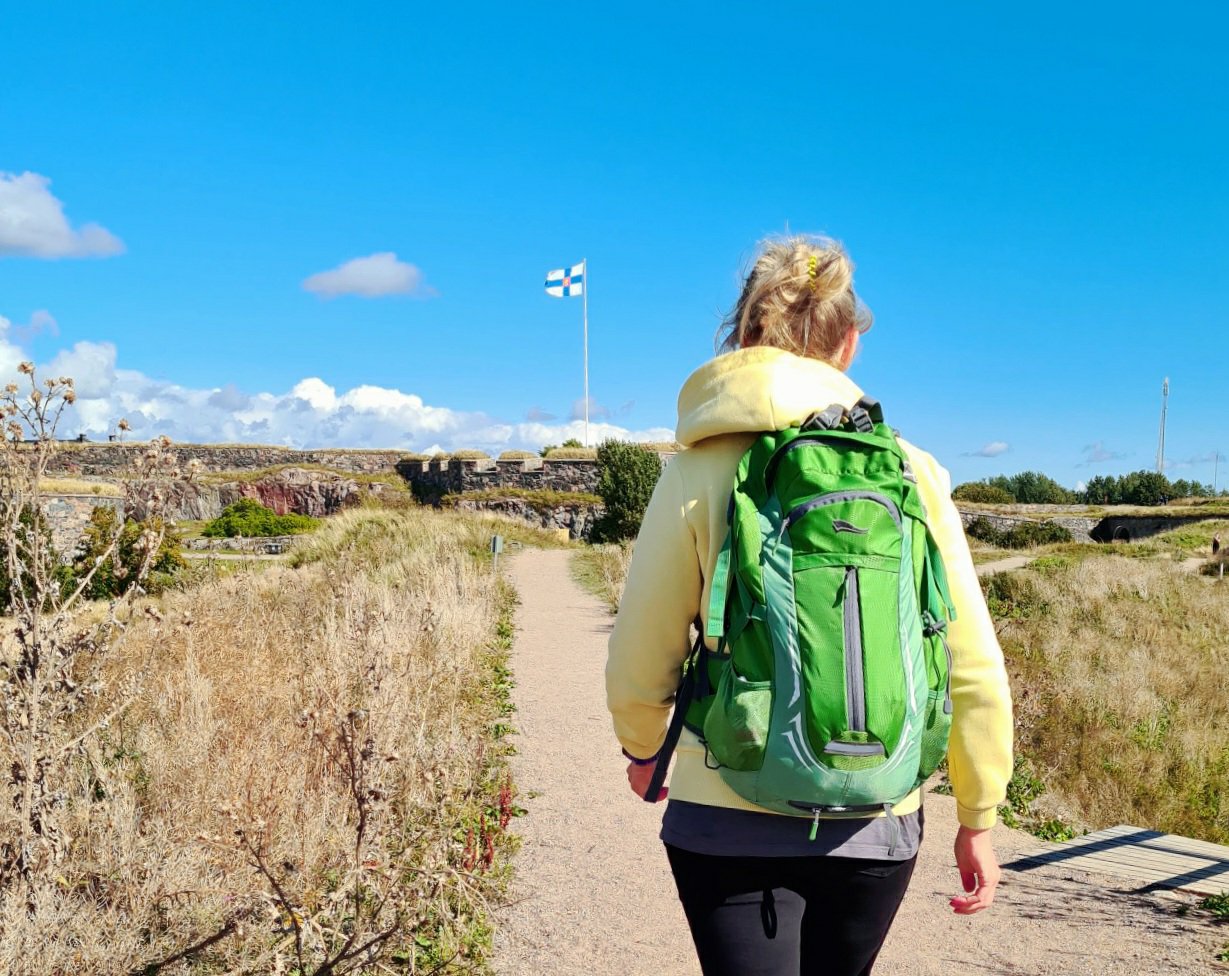 suomen lippu suomenlinnassa