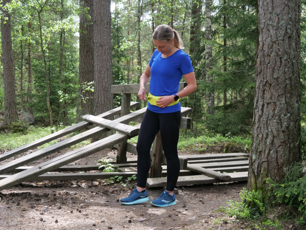 puhelimen kuljettaminen lenkilla