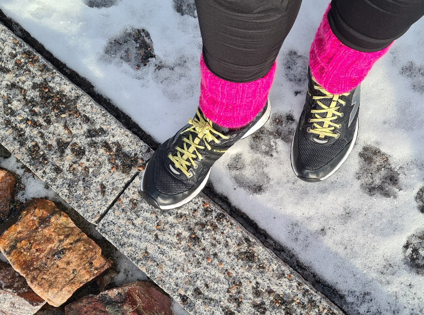 nastalenkkarit ja säärystimet