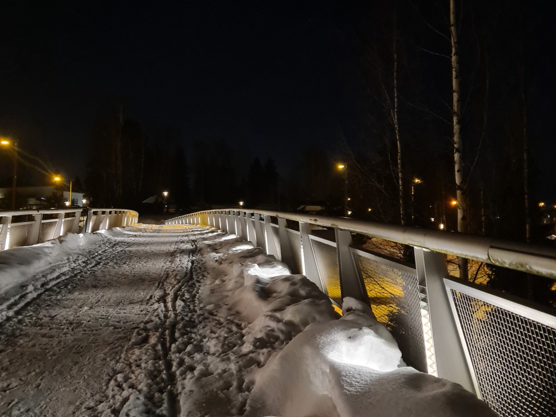 silta lumen peitossa