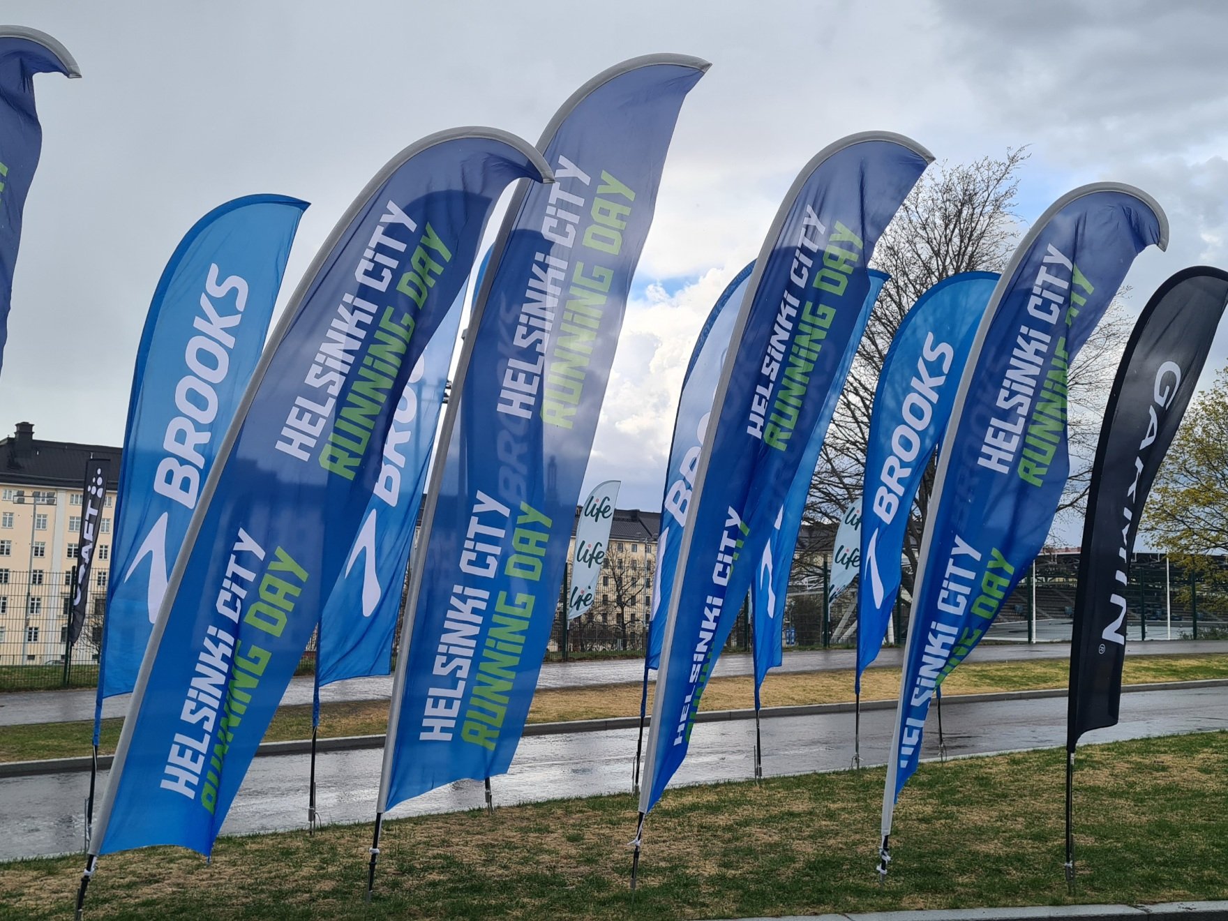 viireja olympiastadionin edessa