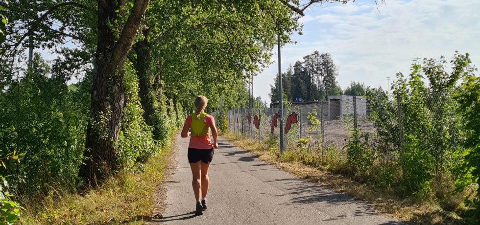 juomaliivi pitkalla lenkilla