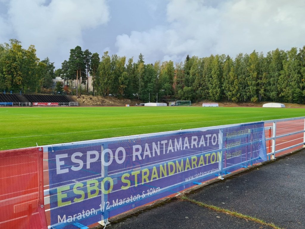 otaniemen yleisurheilukentta