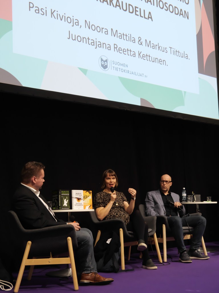 noora mattila puhuu salaliittoteorioista