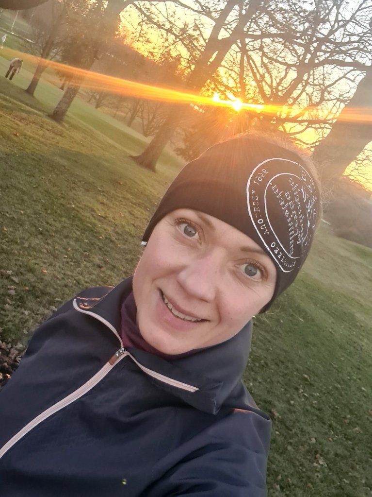 auringonlasku talin golfkentalla