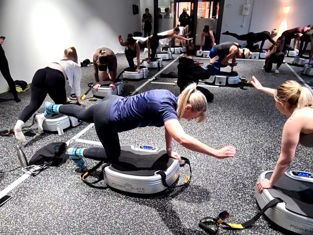 terasmiesliike power platen paalla