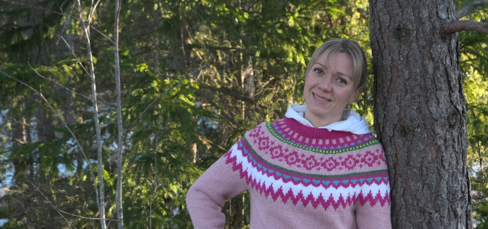 pinkki varikas islantilaisneule