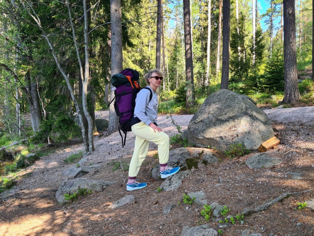 90 luvun violetti rinkka retkeilijan selassa