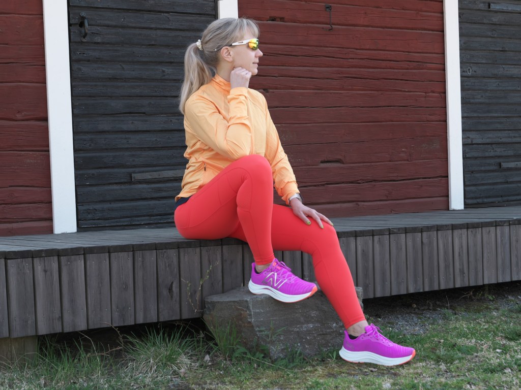 new balance lenkkarit violetit