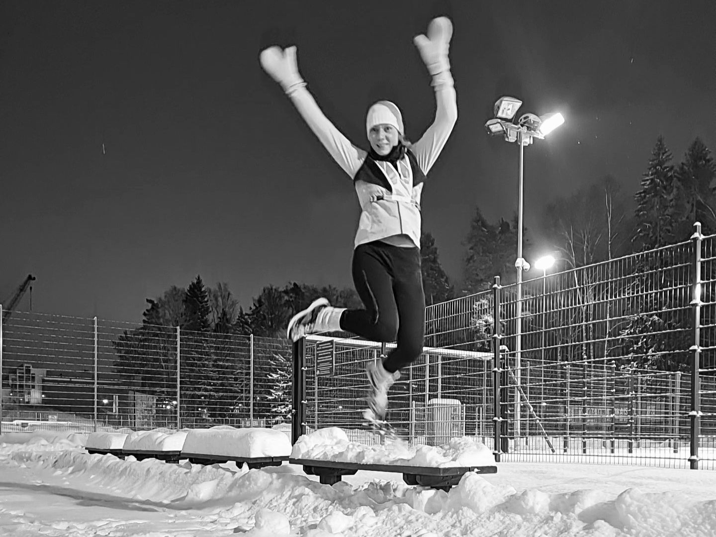 iloinen pomppu talvella