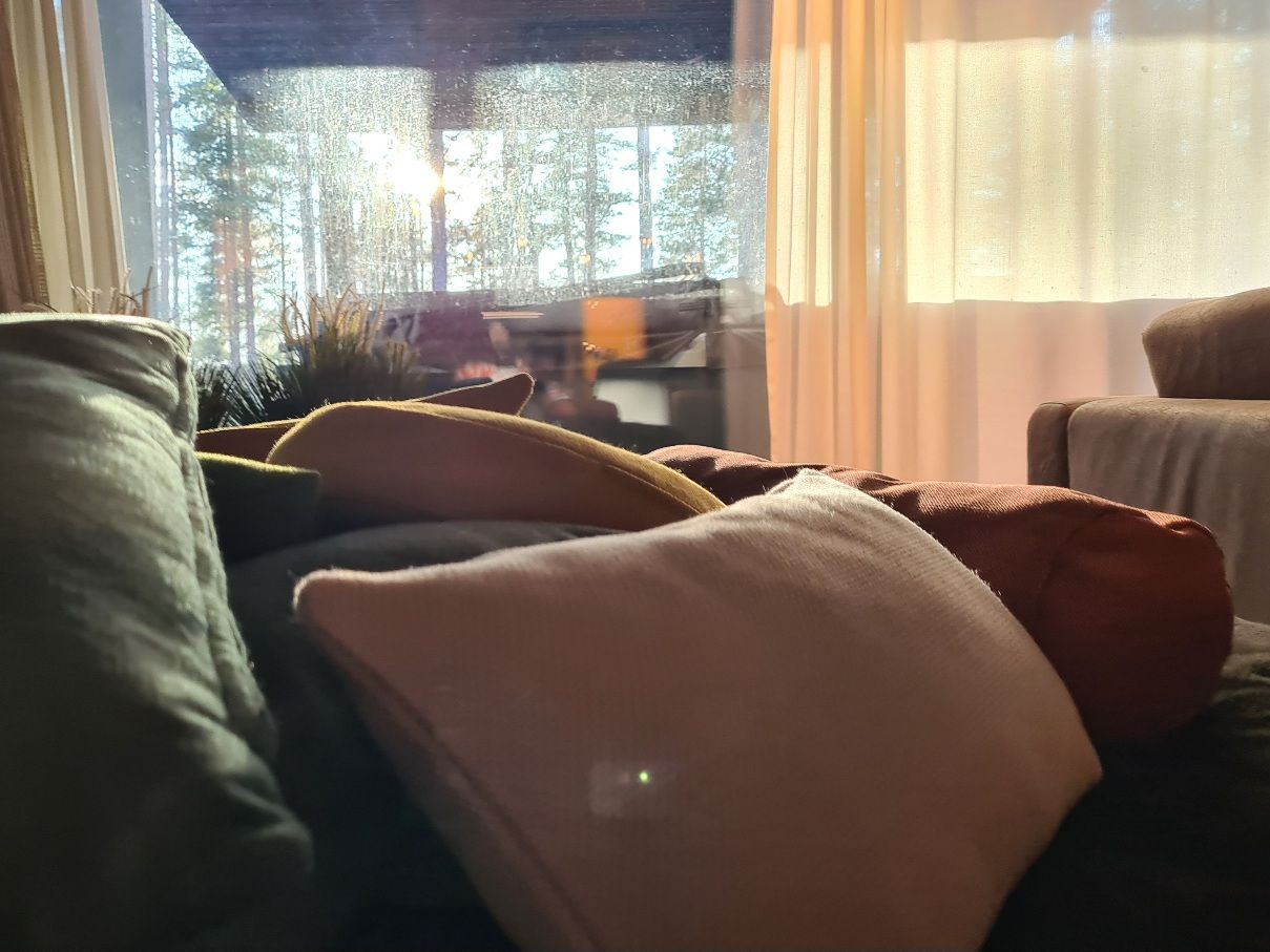 oleskelutiloja hotel sveitsin tilaussaunan yhteydessa