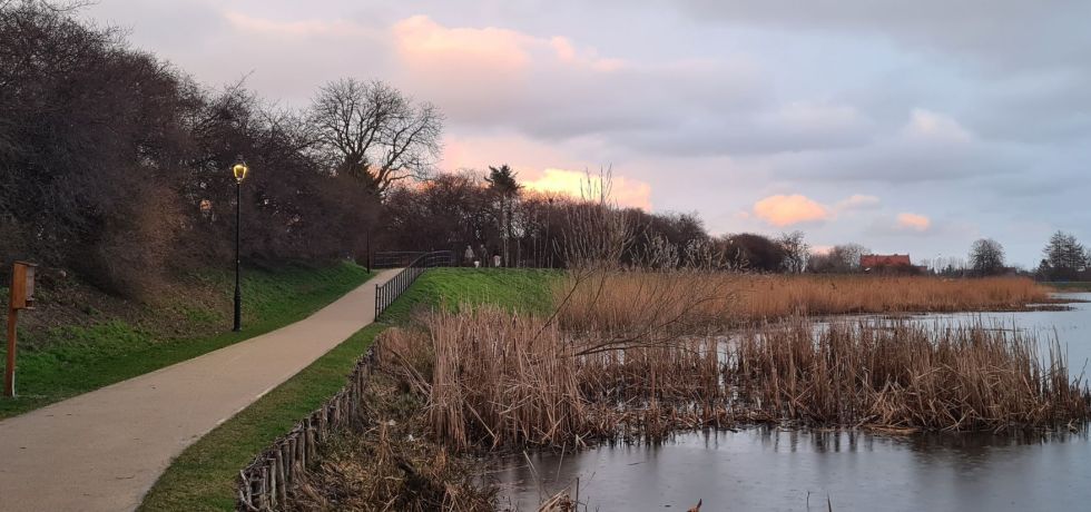 motlawa joki virtaa gdankissa