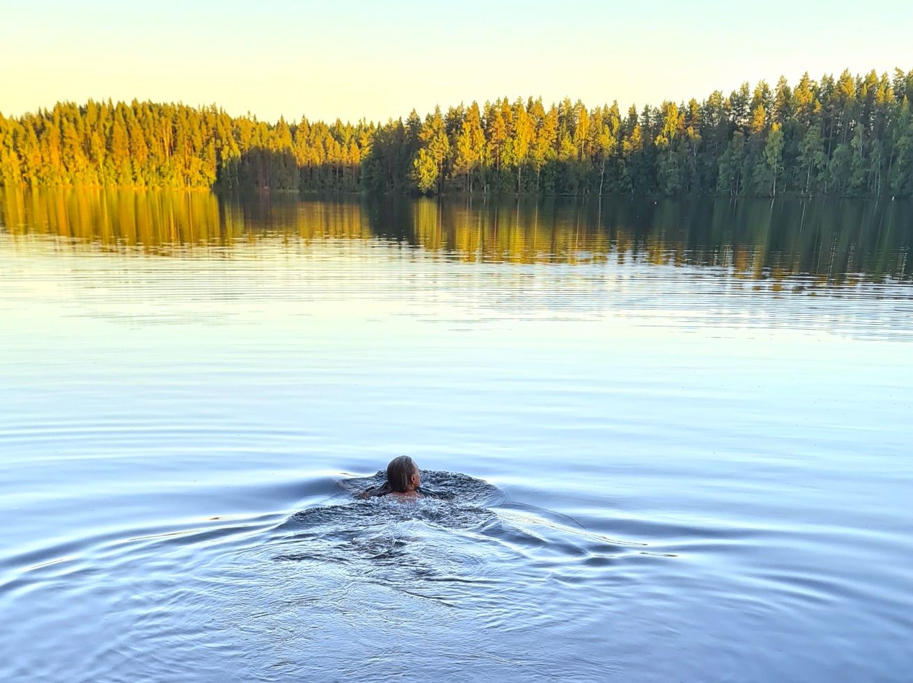 iltauinnilla jarvessa