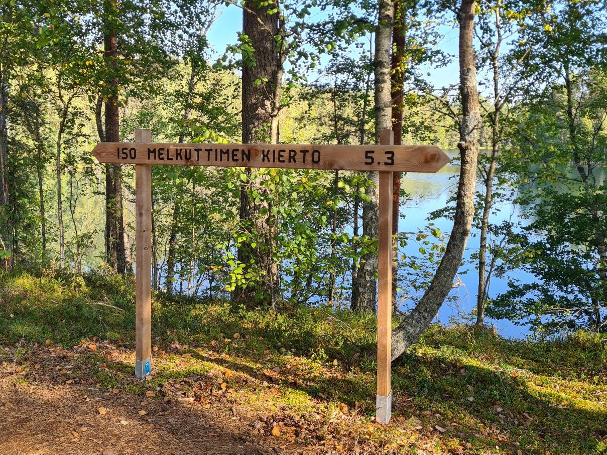 opaskyltti iso melkuttimella