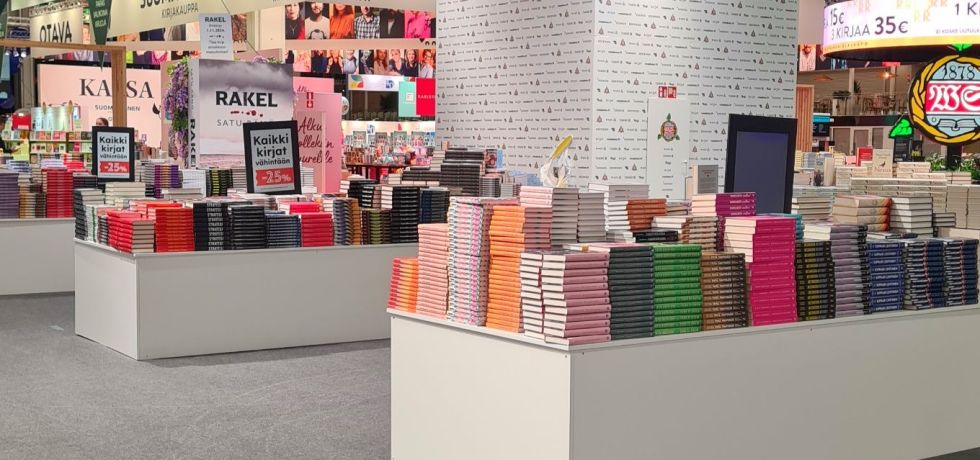 kirjapinoja kirjamessuilla