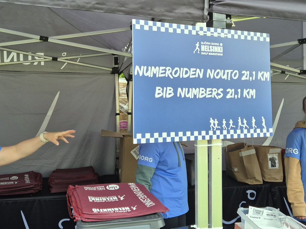numeroiden noutopaikka helsinki half marathonilla